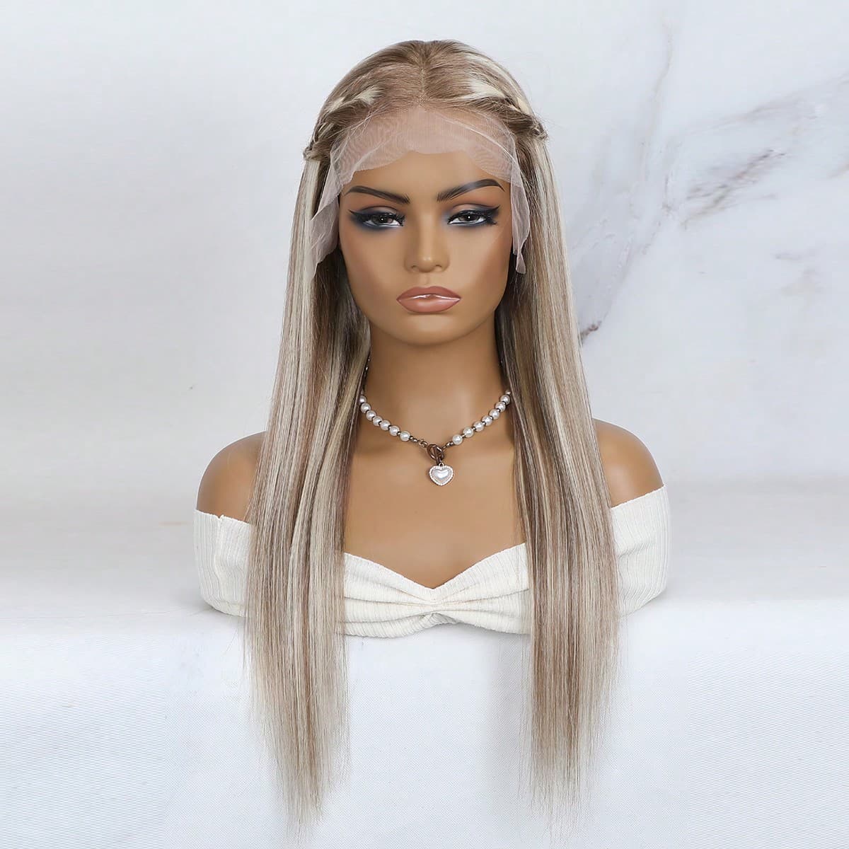 P18/613# Balayage Moderne De Cendres Mélangées Platine Blonde Faits Saillants Pour La Couleur De Cheveux De Salon Tendance Avec Une Coupure En